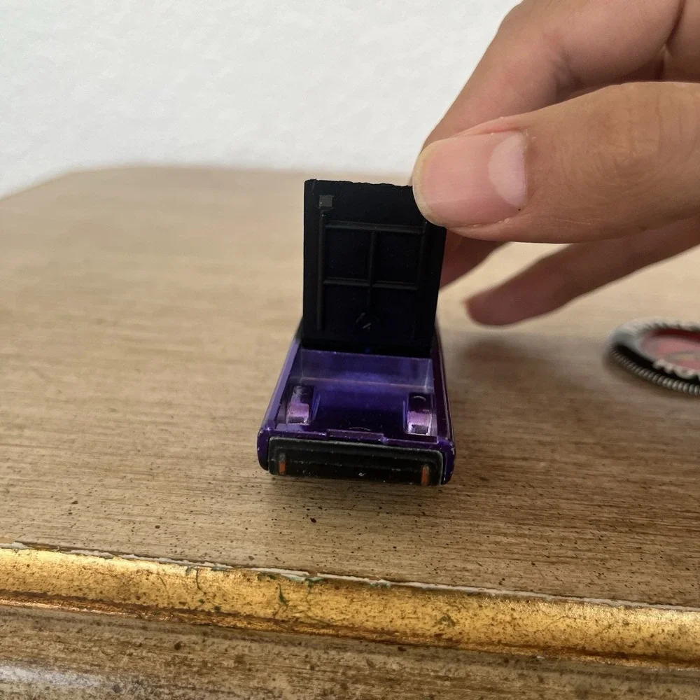 1968 Hot Wheels Redline Custom Fleetside Spectraflame Purple USA + Button